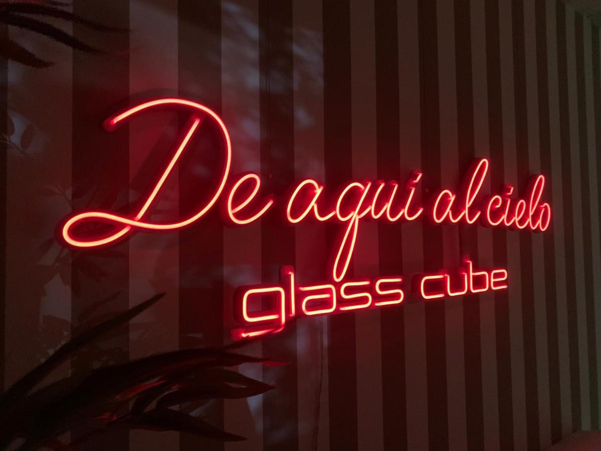 Glass Cube Outes Buitenkant foto